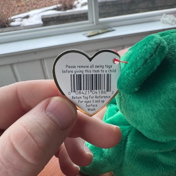 Ty Beanie Baby “Erin” the Bear (1997) - Picture 4 of 5